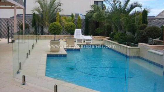 Modern Flat Top Glass Pool Fencing 8mm - 19mm Toughened Safety Glass
