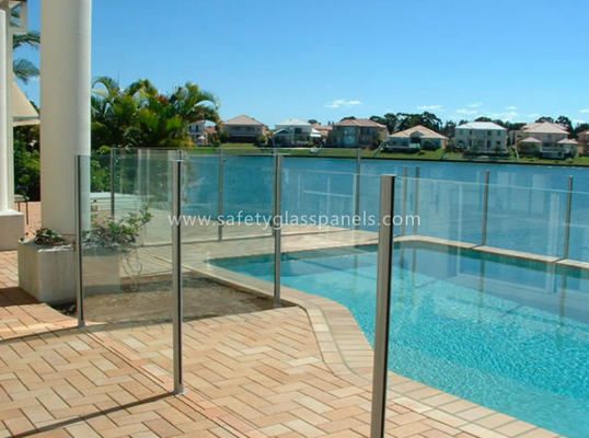 8mm Flat Tempered Glass Pool Fencing , Splashback Glass Handrails