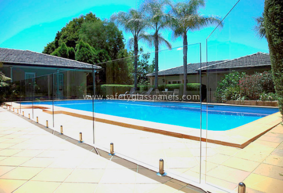 Fully Frameless Glass Pool Fencing