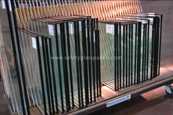 Low Iron Double Glazed Insulated Glass Unit , Hollow Glass Shower Enclosures