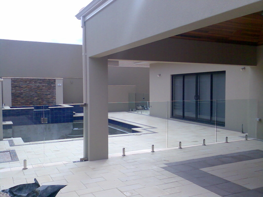 Crystal B Outdoor Swimming Pool Fence 15.2 Laminated Glass FOR Green House