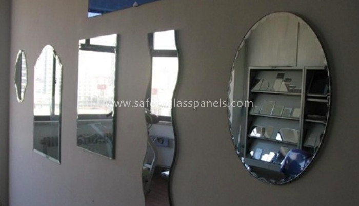 Double Coated Paint Aluminium Glass Mirror , Decorative Bathroom Mirror With Shelf